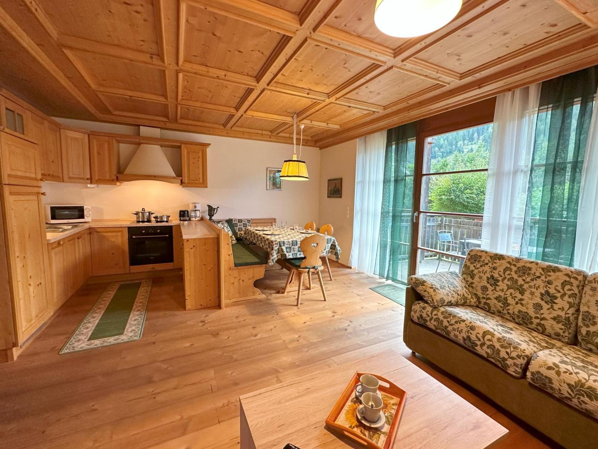 Appartamento Haus Clara By Isa Badkleinkirchheim Bad Kleinkirchheim Esterno foto